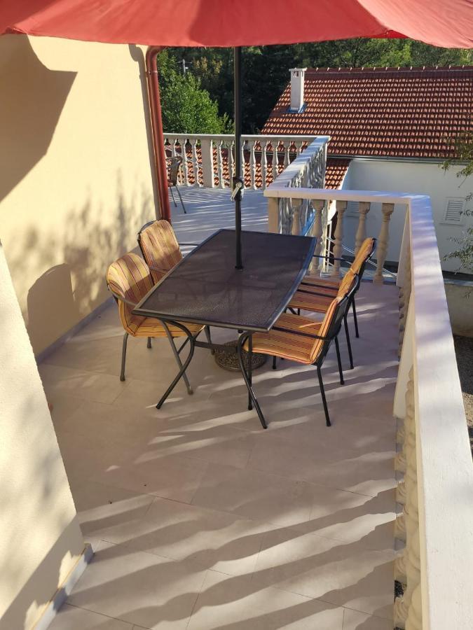 Mala Apartment